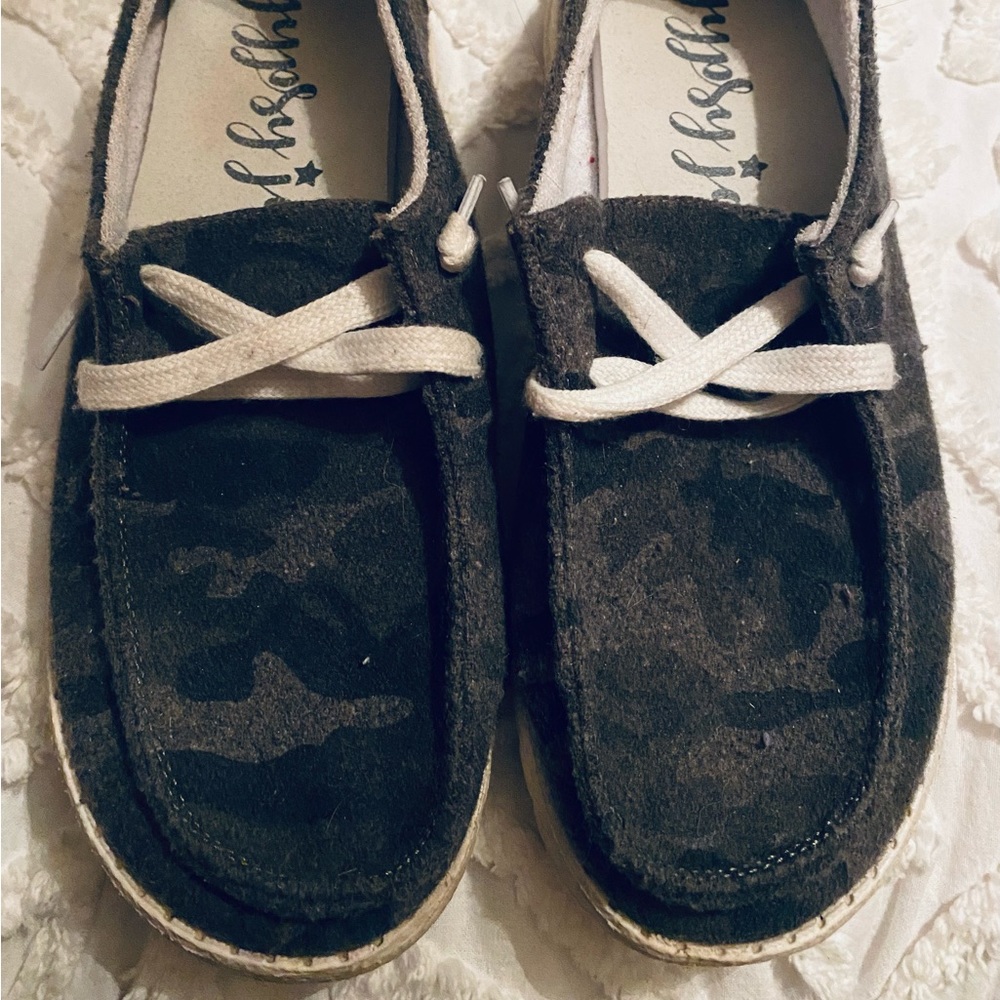 Gypsy Jazz slip on hey dude type shoe 7